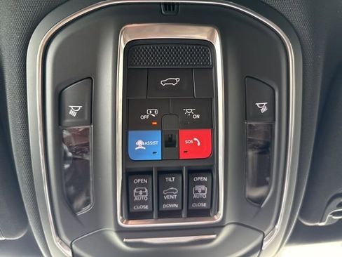 New 2026 Jeep Grand Wagoneer Limited image 40