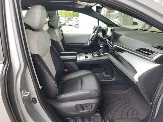 Used 2026 Toyota Sienna XSE AWD/4WD image 30