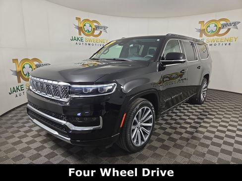 Used 2023 Jeep Grand Wagoneer L Series II w/ Premium Group II image 4