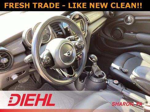 Used 2015 MINI Cooper 4-Door Hardtop image 11