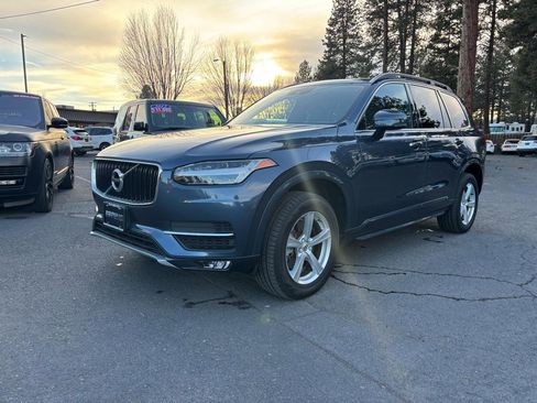 Used 2018 Volvo XC90 T5 Momentum AWD/4WD image 1