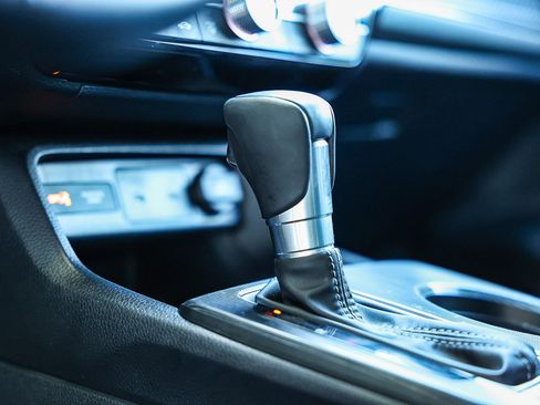 Used 2025 Honda Civic Sport image 31