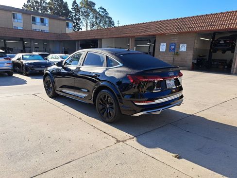 Used 2022 Audi e-tron S Prestige AWD/4WD image 7
