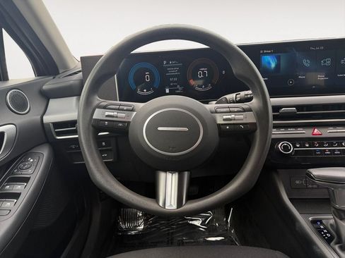 Certified 2025 Hyundai Sonata SE FWD image 13