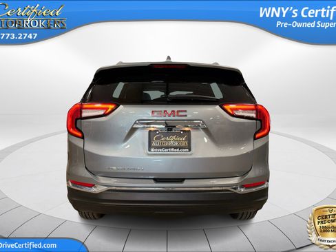 Used 2024 GMC Terrain SLT AWD/4WD image 7