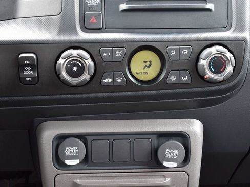 Used 2012 Honda Ridgeline RT image 38