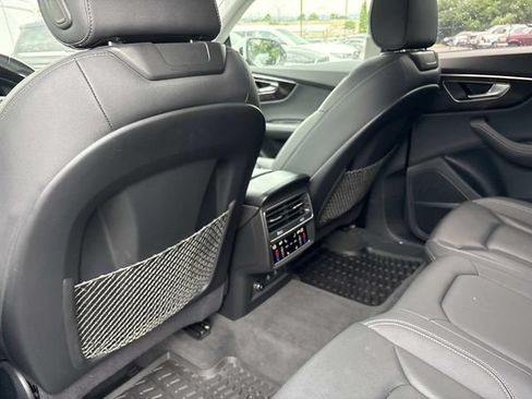 Used 2023 Audi Q8 Prestige AWD/4WD image 17