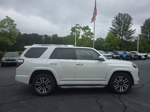 Used 2014 Toyota 4Runner Limited AWD/4WD image 9