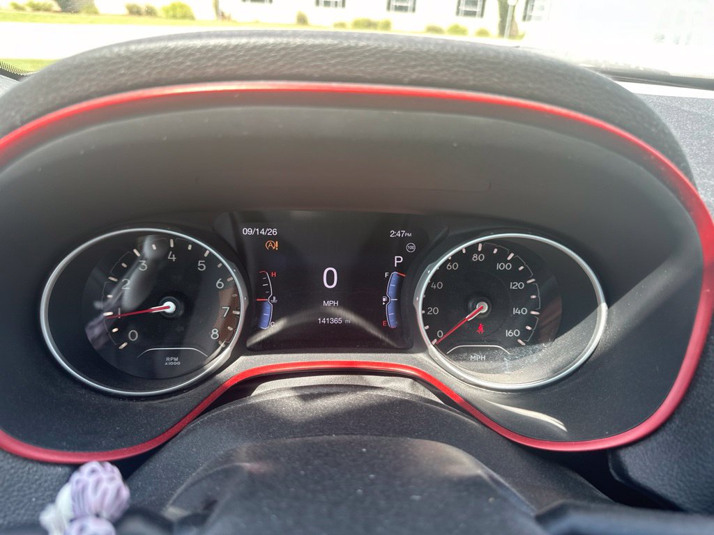Used 2018 Jeep Compass Trailhawk AWD/4WD image 13