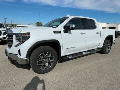 New 2026 GMC Sierra 1500 SLT w/ SLT Premium Package