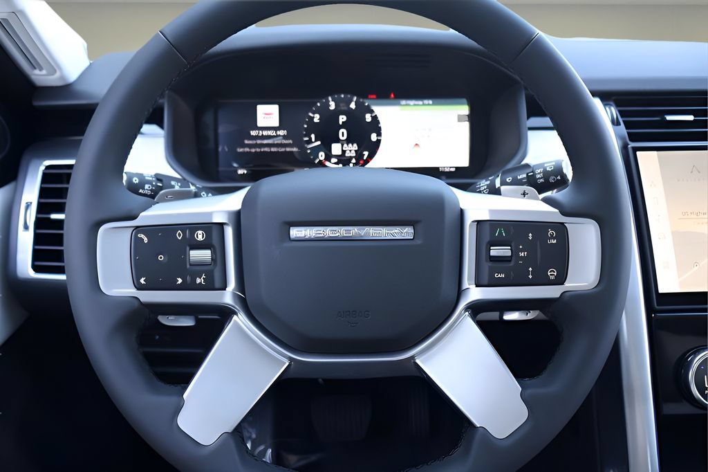 New 2026 Land Rover Discovery S AWD/4WD image 18