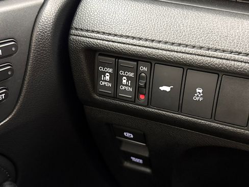 Used 2025 Honda Odyssey EX-L image 15