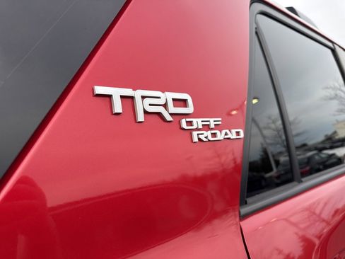 Used 2017 Toyota 4Runner TRD Off-Road Premium image 6