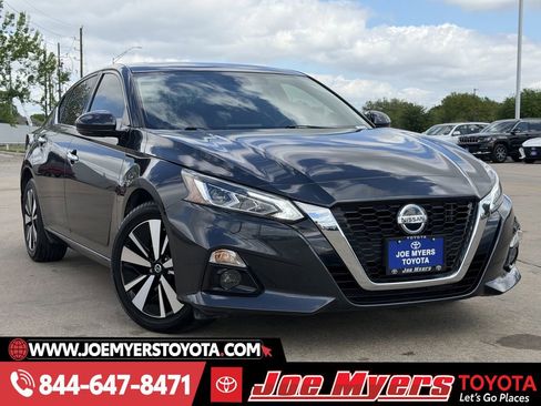 Used 2022 Nissan Altima 2.5 SL image 2