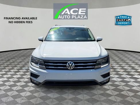 Used 2018 Volkswagen Tiguan SEL image 3