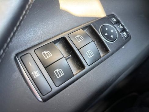 Used 2018 Tesla Model X 100D AWD/4WD image 34