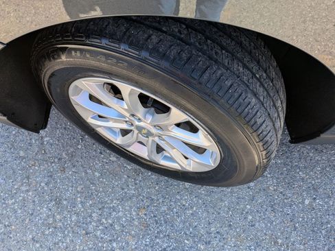 Used 2018 Chevrolet Equinox LT AWD/4WD image 10