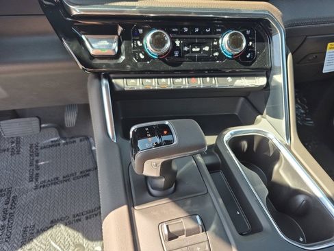 New 2026 GMC Sierra 1500 Denali w/ Denali Reserve Package AWD/4WD image 16