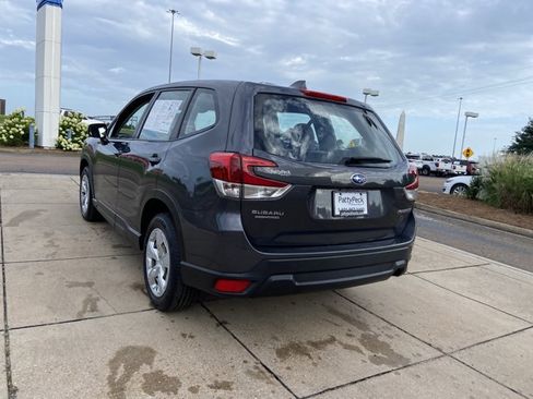 Used 2023 Subaru Forester AWD/4WD image 9
