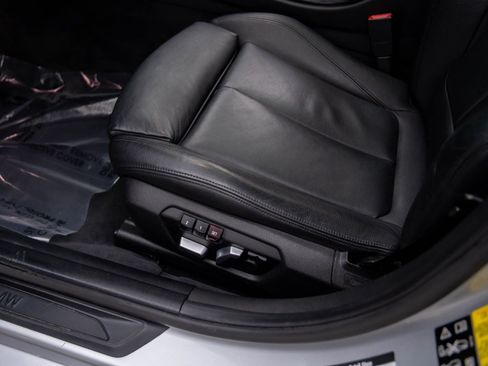 Used 2016 BMW 320i xDrive 320i xDrive image 14