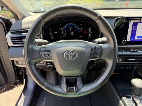 Used 2025 Toyota Camry LE w/ Convenience Package AWD/4WD image 23