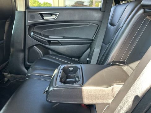 Used 2022 Ford Edge Titanium image 26