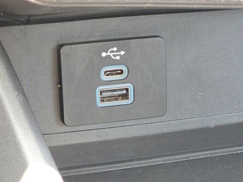 Used 2025 Ford Mustang Premium RWD image 7
