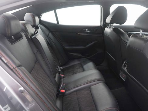 Used 2023 Nissan Maxima SR w/ Sport Mat Group image 13