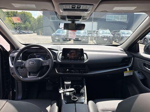 New 2026 Nissan Rogue Dark Armor AWD/4WD image 28
