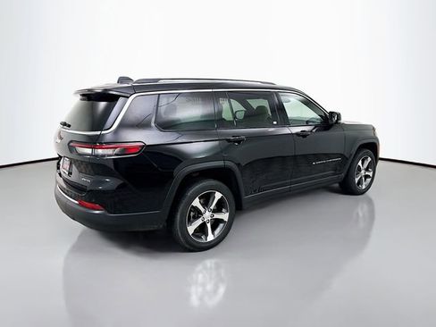 Used 2023 Jeep Grand Cherokee L Limited w/ Luxury Tech Group II image 9