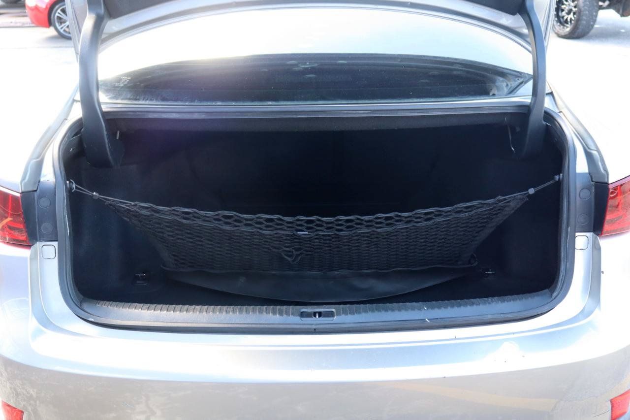 Used 2016 Lexus IS 200t w/ F Sport Package RWD image 38