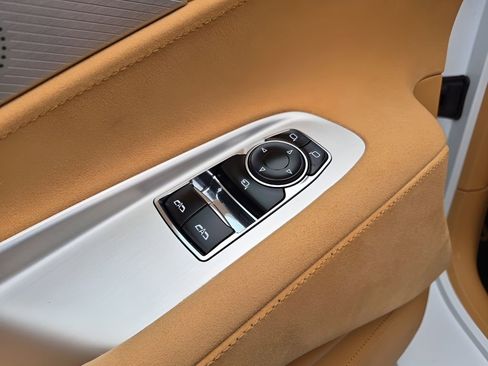 Used 2022 Chevrolet Corvette Stingray Premium Cpe w/ Engine Appearance Package image 19