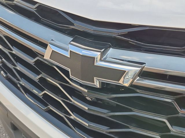 Used 2023 Chevrolet Traverse RS w/ LPO, Floor Liner Package AWD/4WD image 34