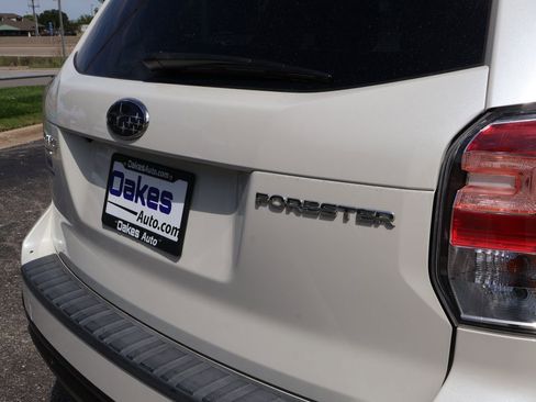 Used 2018 Subaru Forester 2.5i Touring w/ Popular Package #3B AWD/4WD image 14