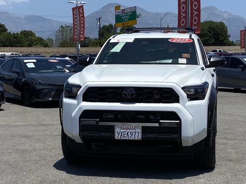 Certified 2025 Toyota 4Runner TRD Off-Road AWD/4WD image 13