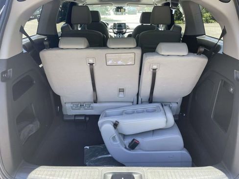 Used 2024 Honda Odyssey EX-L image 9
