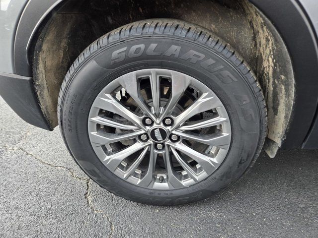 Used 2025 Cadillac XT4 Premium Luxury FWD image 42