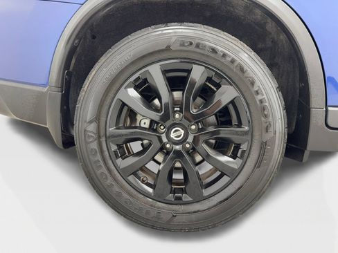 Used 2020 Nissan Rogue S w/ Special Edition Package FWD image 46