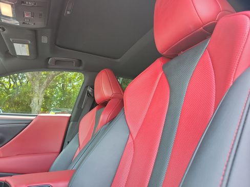 Used 2024 Lexus ES 350 F Sport w/ Accessory Package (Z2) FWD image 21