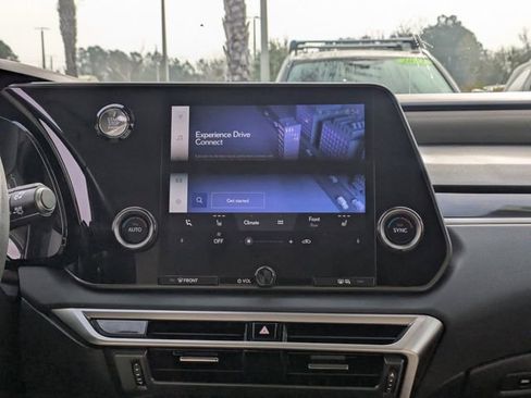 Used 2024 Lexus RX 350 FWD w/ Technology Package image 19