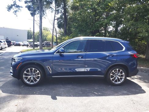 Used 2021 BMW X5 xDrive40i w/ Premium Package AWD/4WD image 4