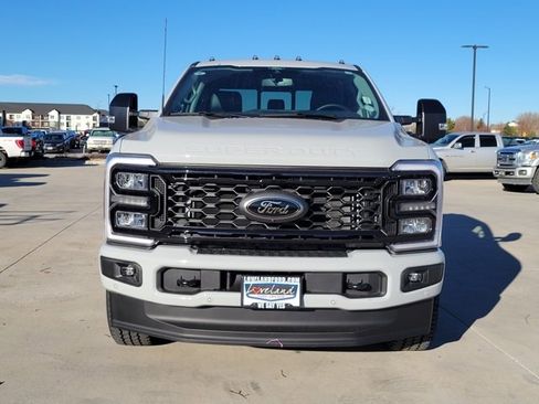 New 2026 Ford F250 Lariat w/ Black Appearance Package image 5