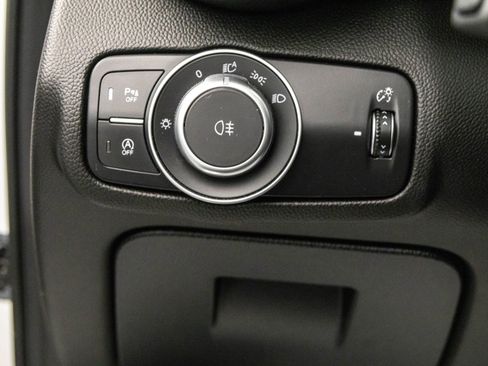 Used 2022 Alfa Romeo Giulia Ti AWD/4WD image 18