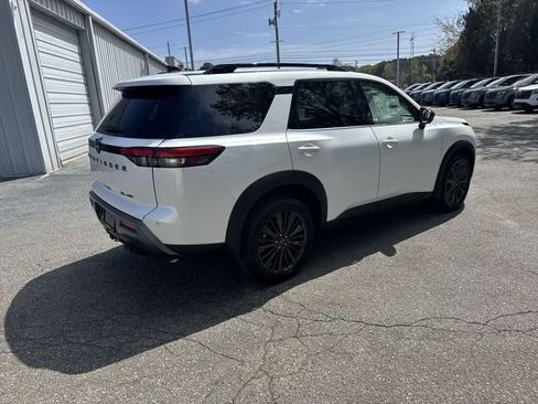 New 2026 Nissan Pathfinder SL AWD/4WD image 5