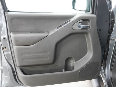 Used 2019 Nissan Frontier PRO-4X AWD/4WD image 21