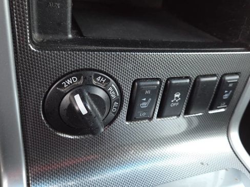 Used 2012 Nissan Pathfinder Silver image 45