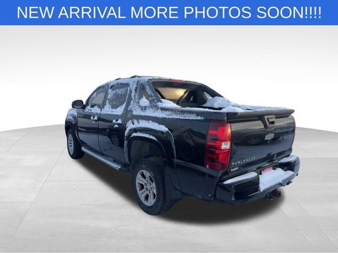 Used 2012 Chevrolet Avalanche LT w/ Suspension Package, Off-Road image 12