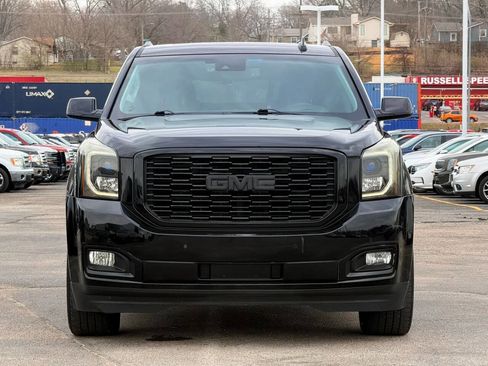 Used 2019 GMC Yukon SLT image 2