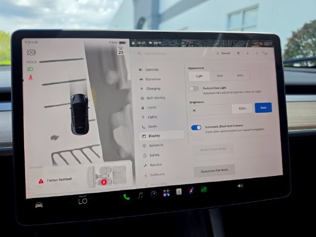Used 2024 Tesla Model Y 2WD image 42