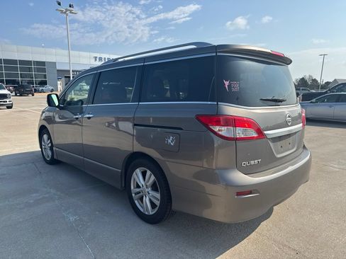 Used 2016 Nissan Quest SL FWD image 5